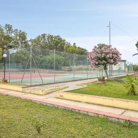 Apartment 2 Bedroom Cozy In Botricello